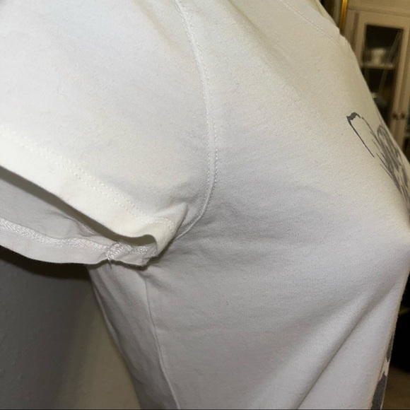 The Limited Perfect Tee - Picture 5 of 10